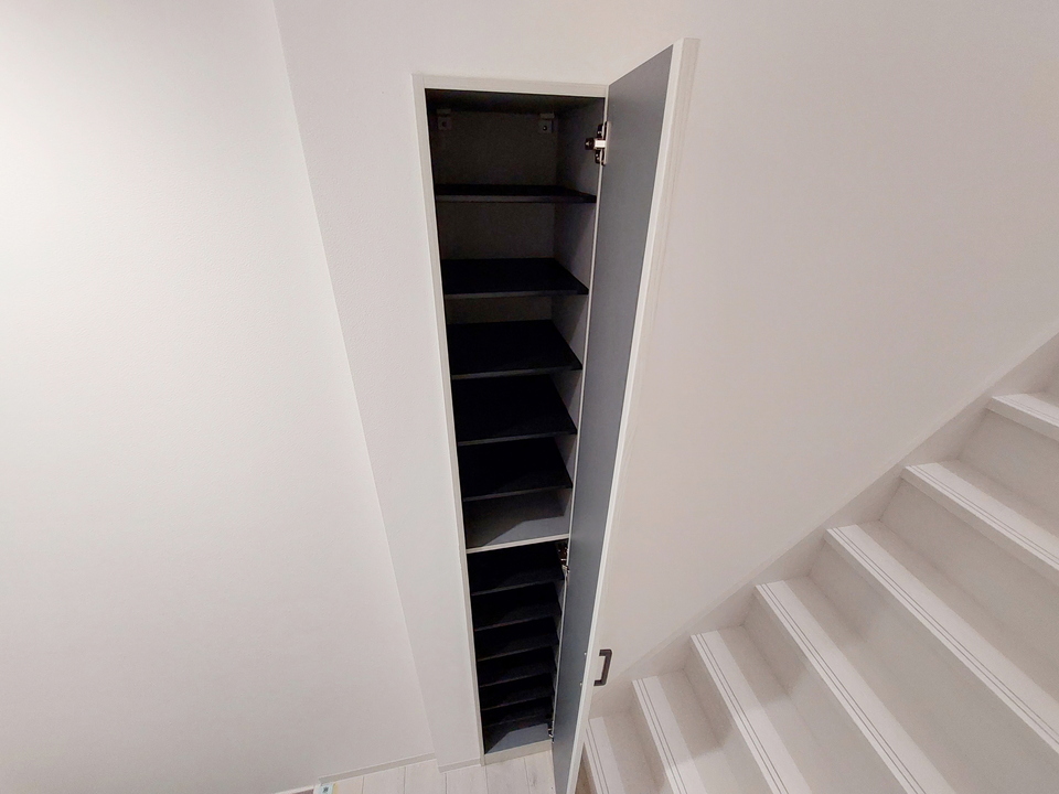 シューズボックス