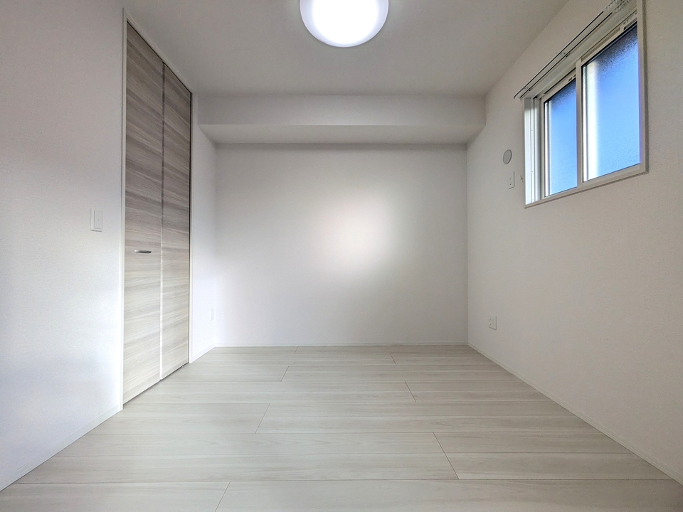 洋室4.5帖（南東側）