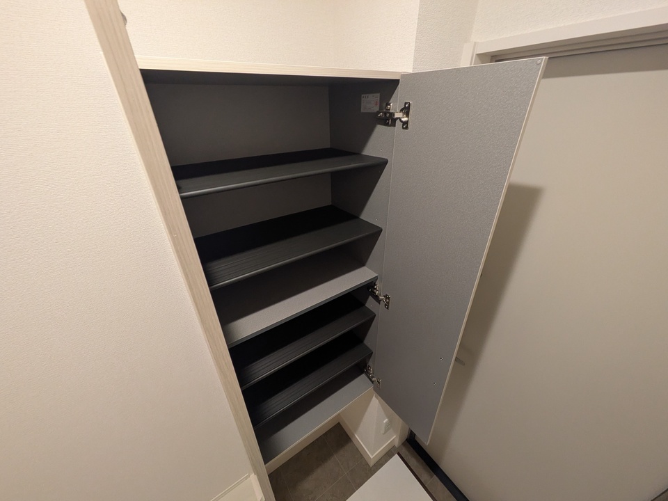 シューズボックス