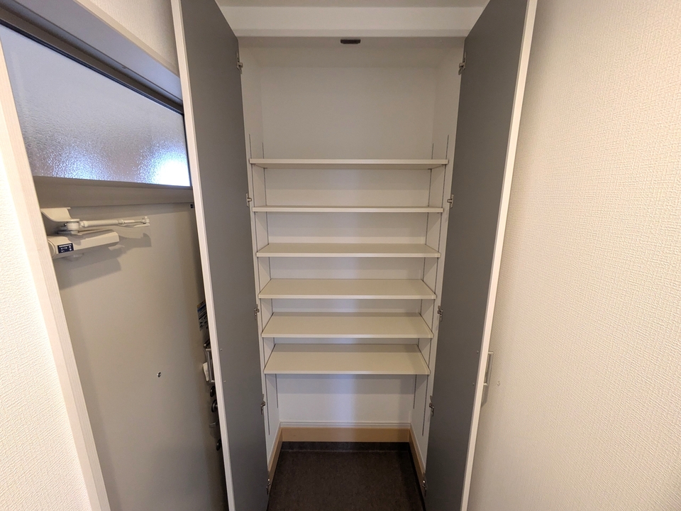 シューズボックス