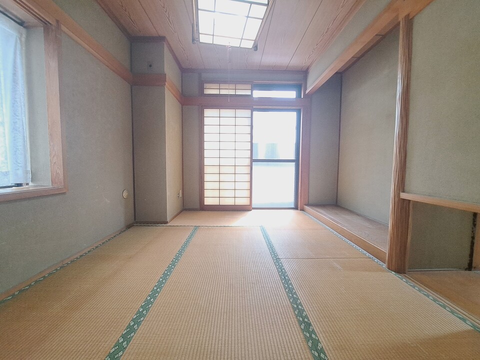 和室東側