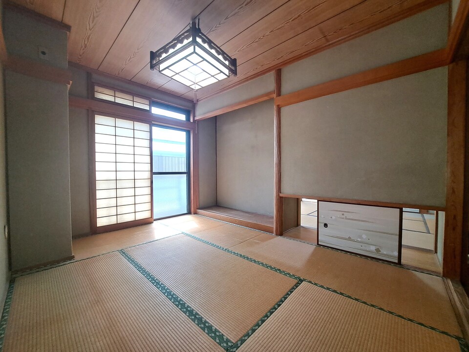 和室東側