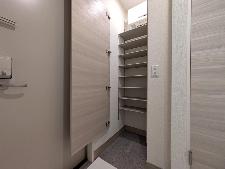 シューズボックス