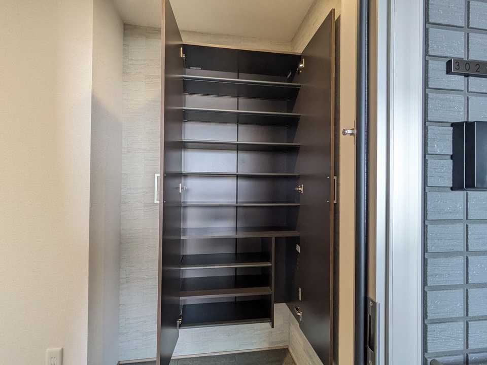 シューズボックス