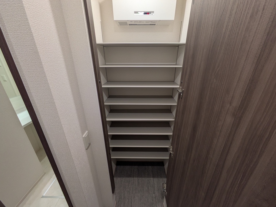 シューズボックス