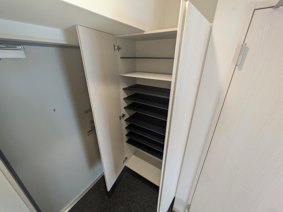 シューズボックス