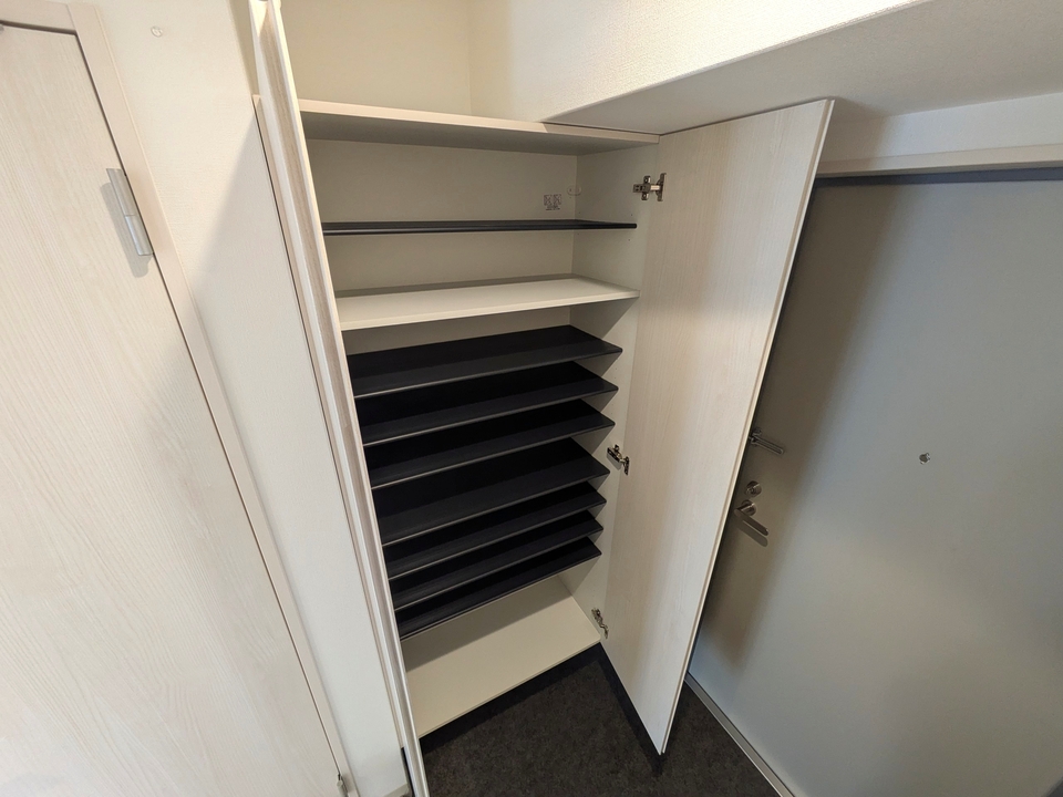 シューズボックス