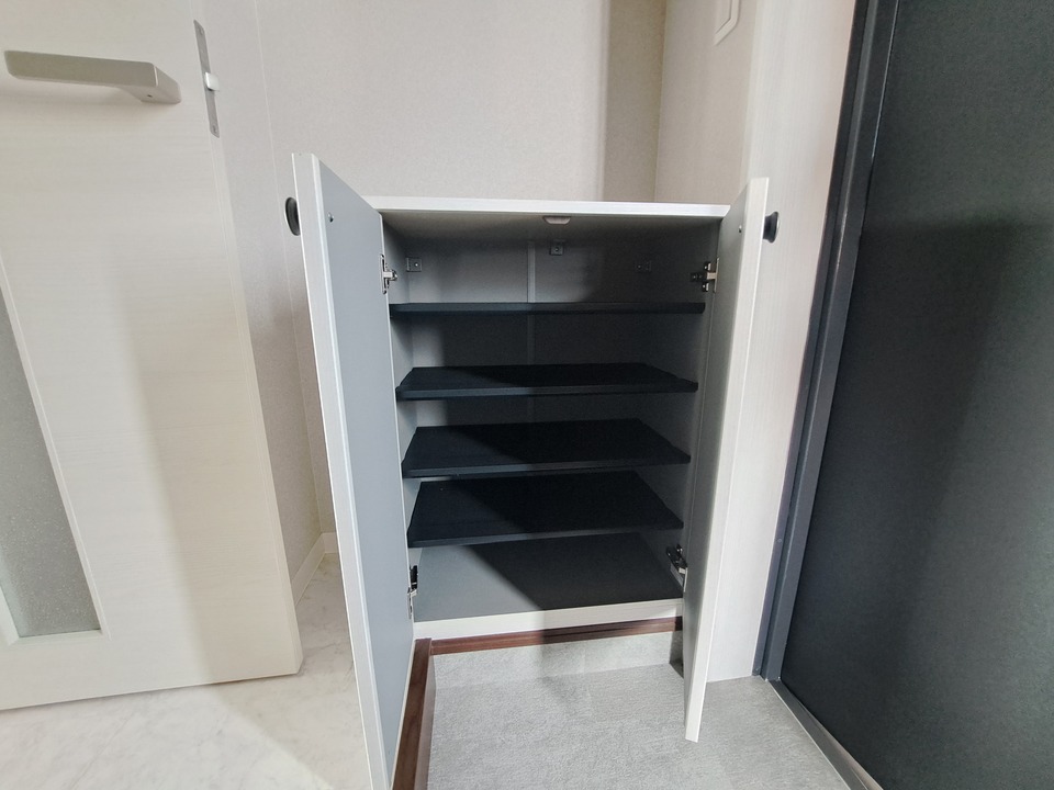 シューズボックス