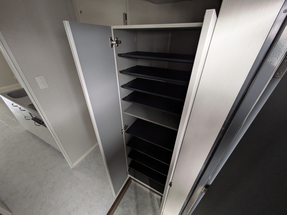 シューズボックス