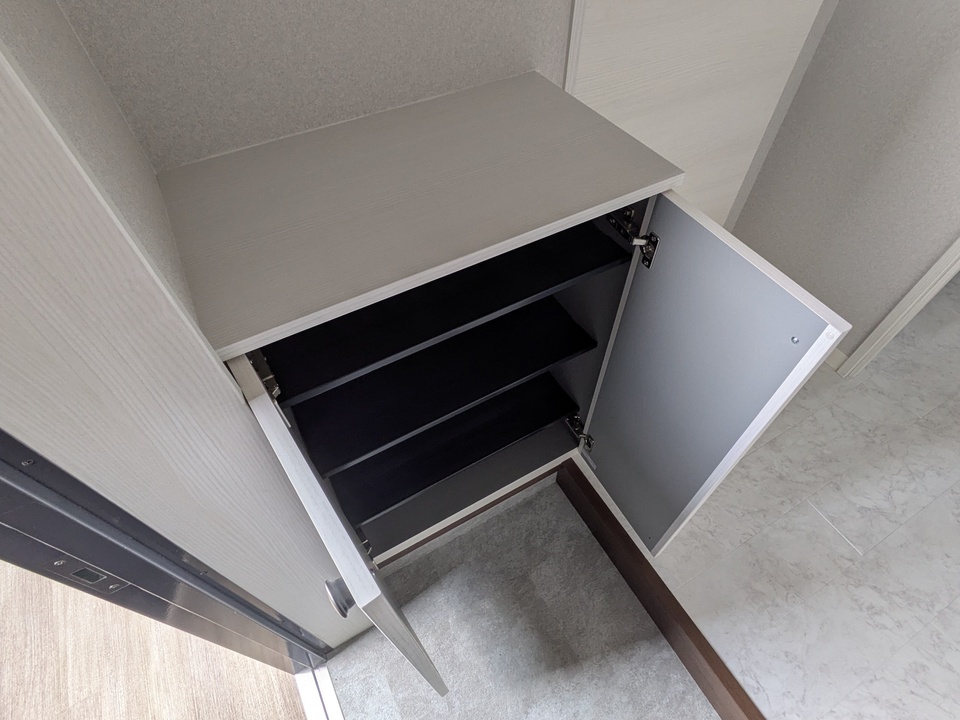 シューズボックス