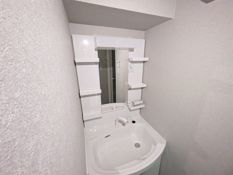 シャワー付洗面化粧台