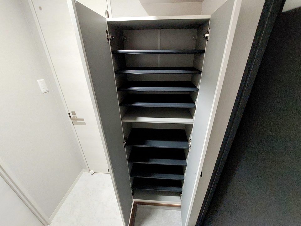 シューズボックス