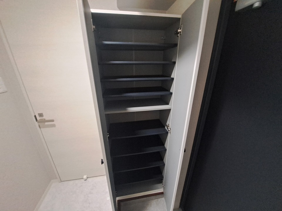 シューズボックス