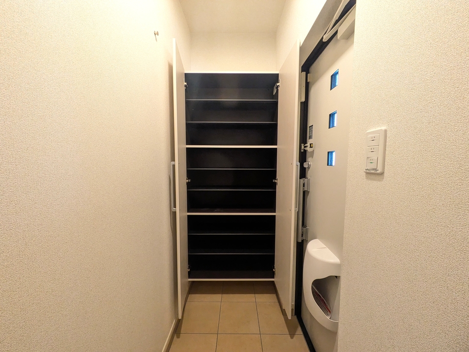 シューズボックス