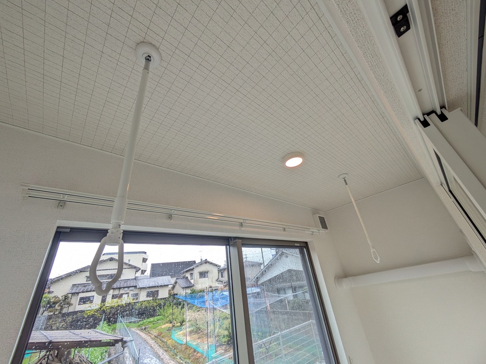 室内物干しユニット