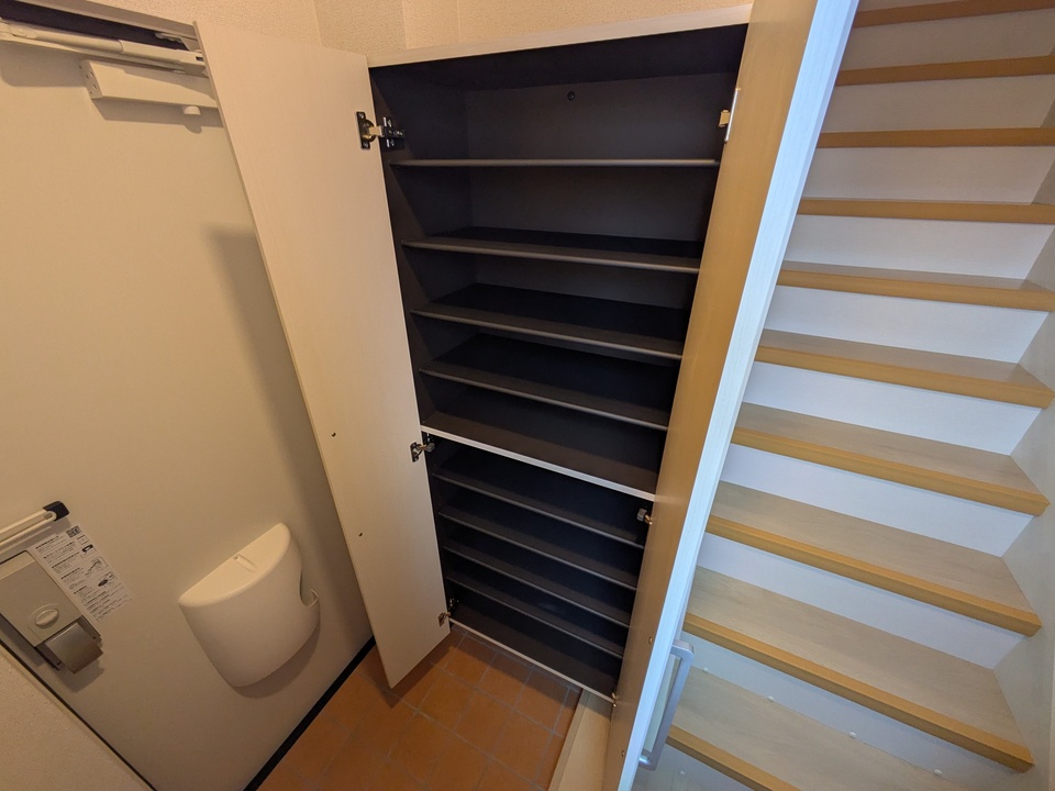 シューズボックス