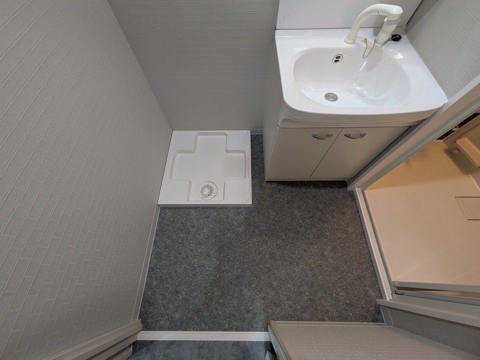 シャワー付洗面化粧台