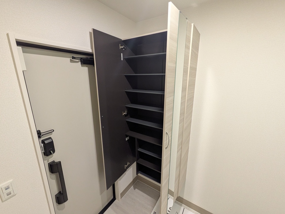 シューズボックス