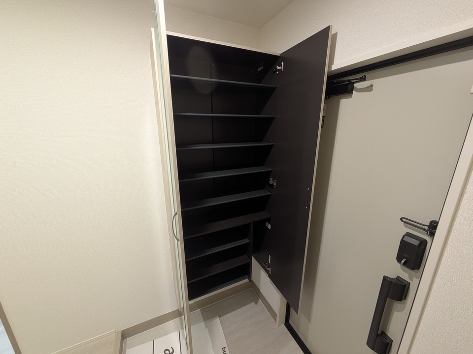 シューズボックス