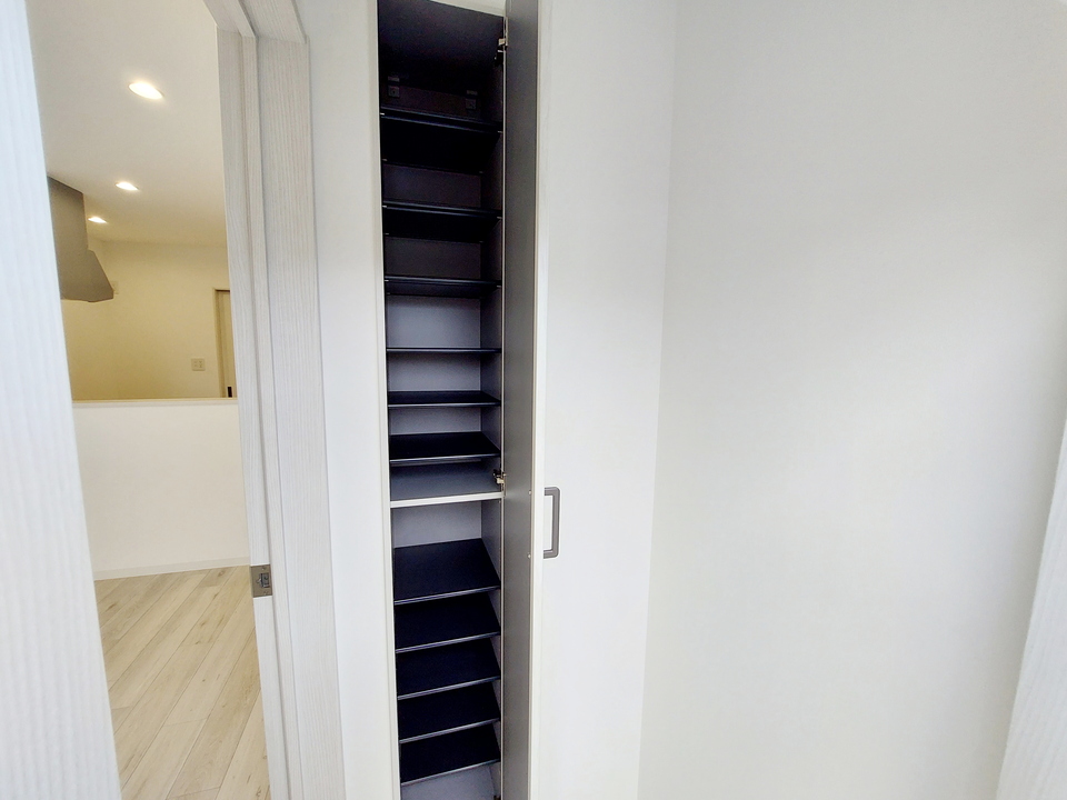 シューズボックス