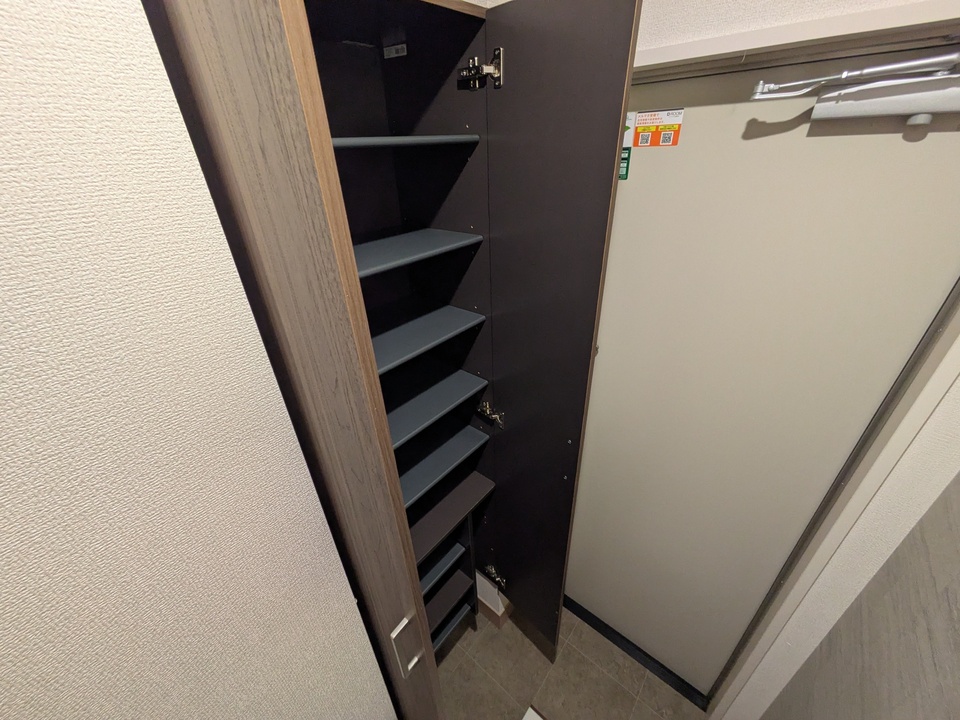 シューズボックス
