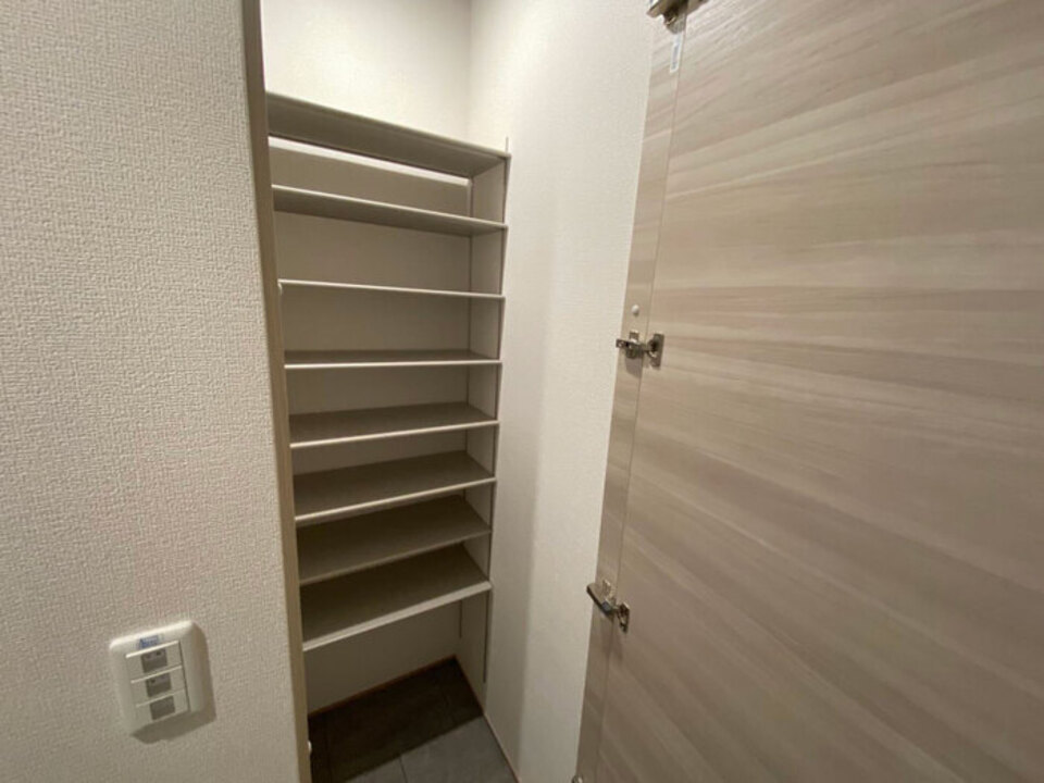 シューズボックス
