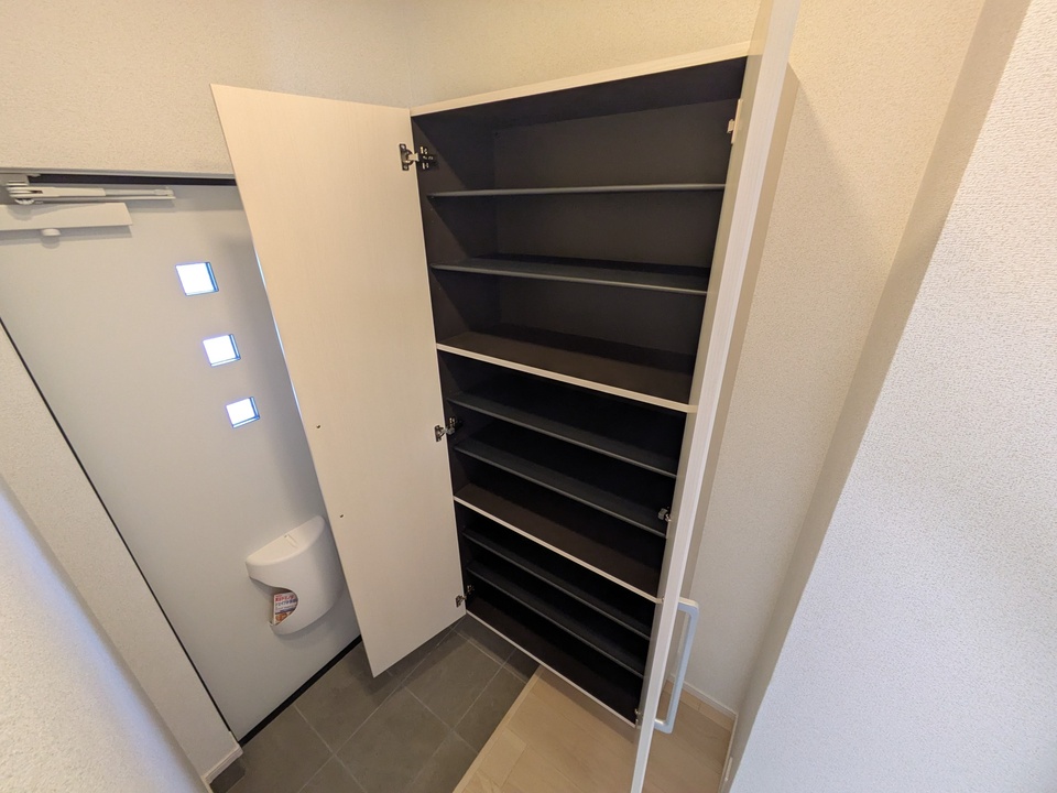 シューズボックス