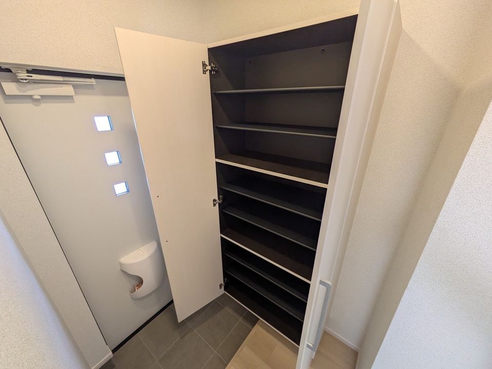 シューズボックス