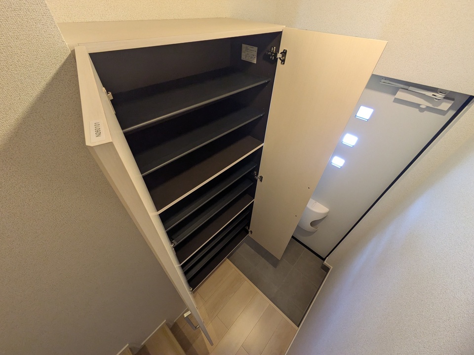 シューズボックス