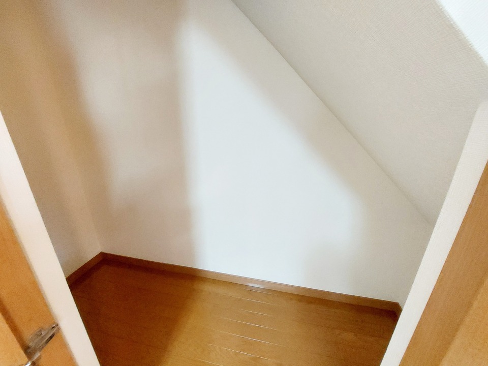 階段下収納