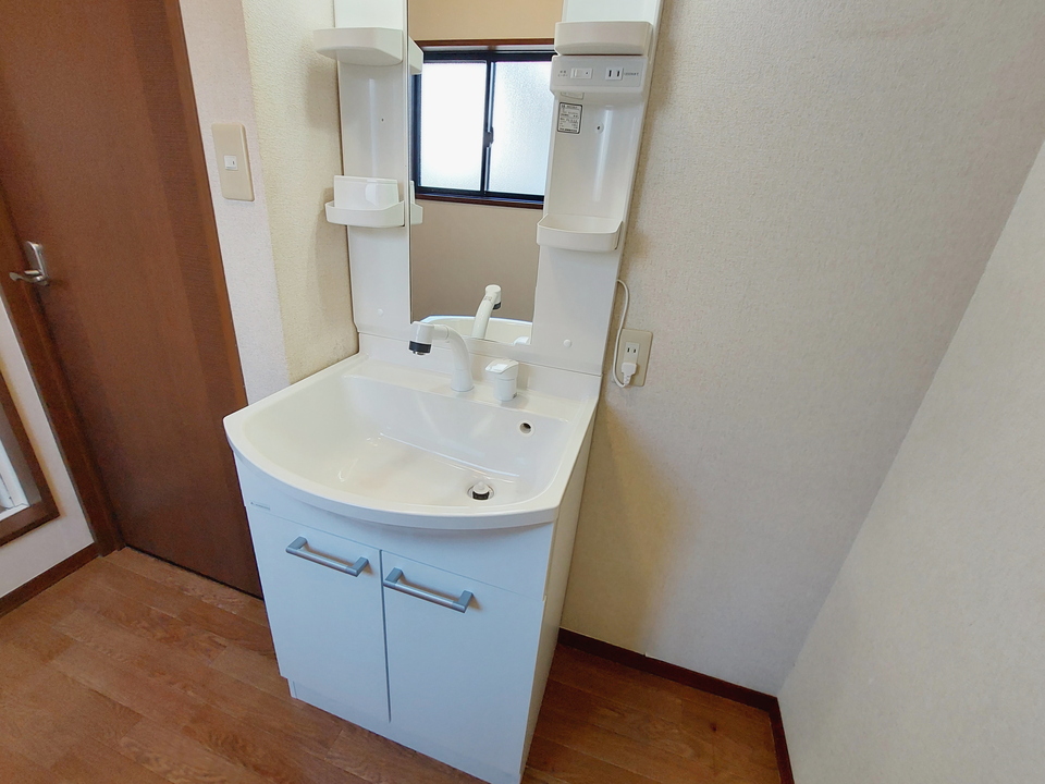 シャワー付洗面化粧台