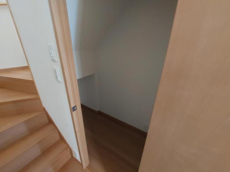 階段下収納