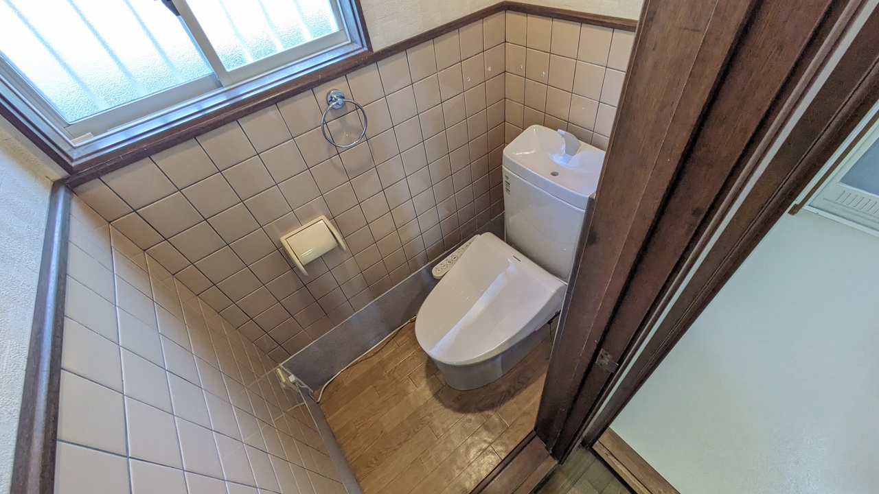 1階トイレ