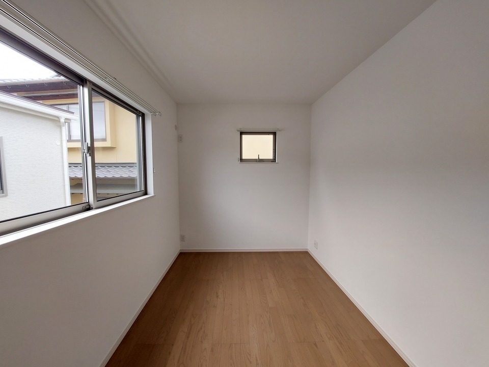 洋室（5.5帖南側）