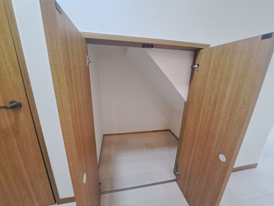 階段下収納