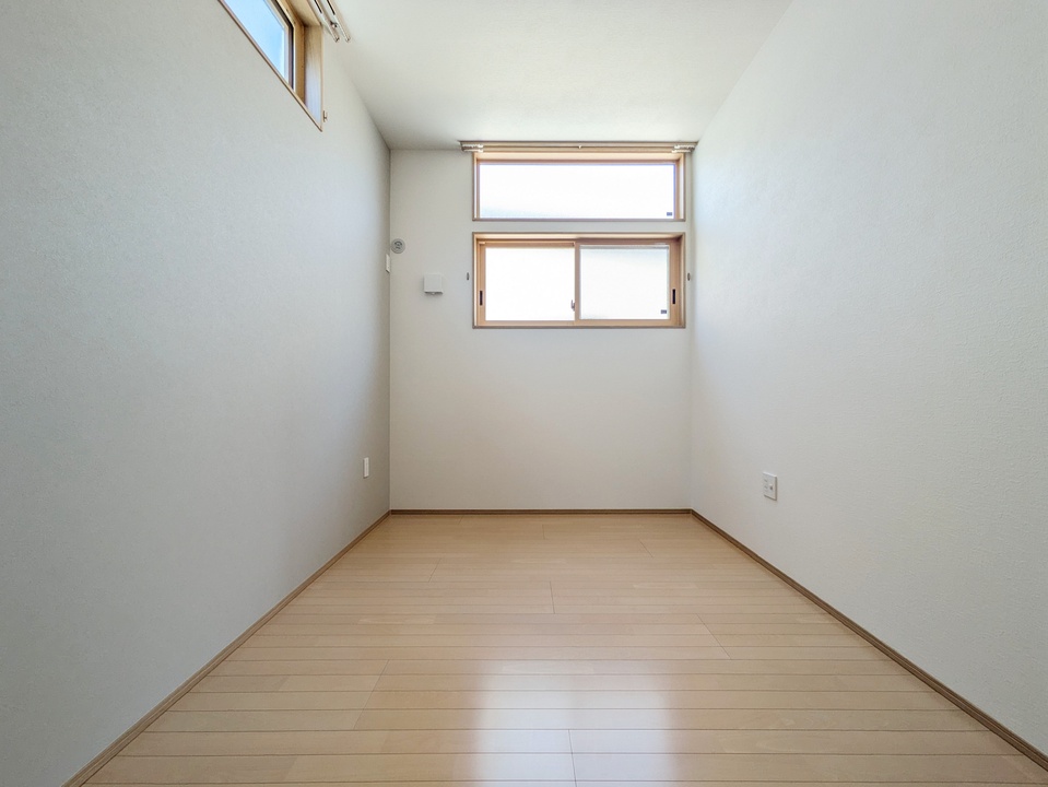 洋室5.7帖