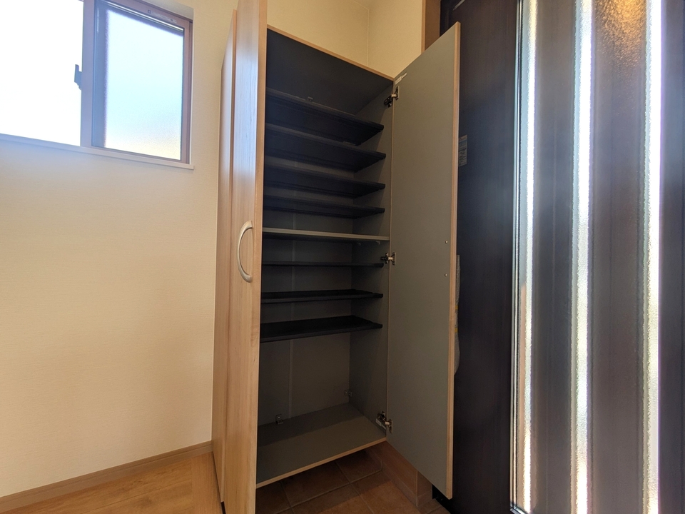 シューズボックス