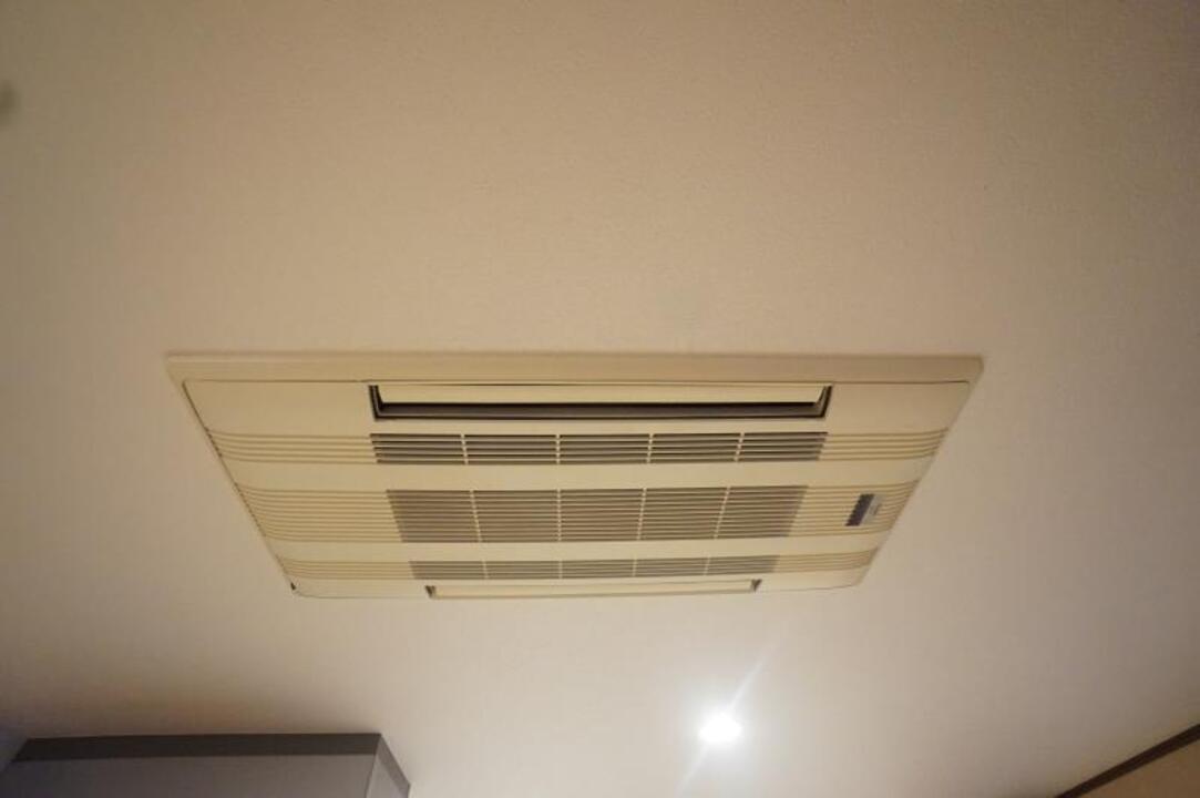 エアコン